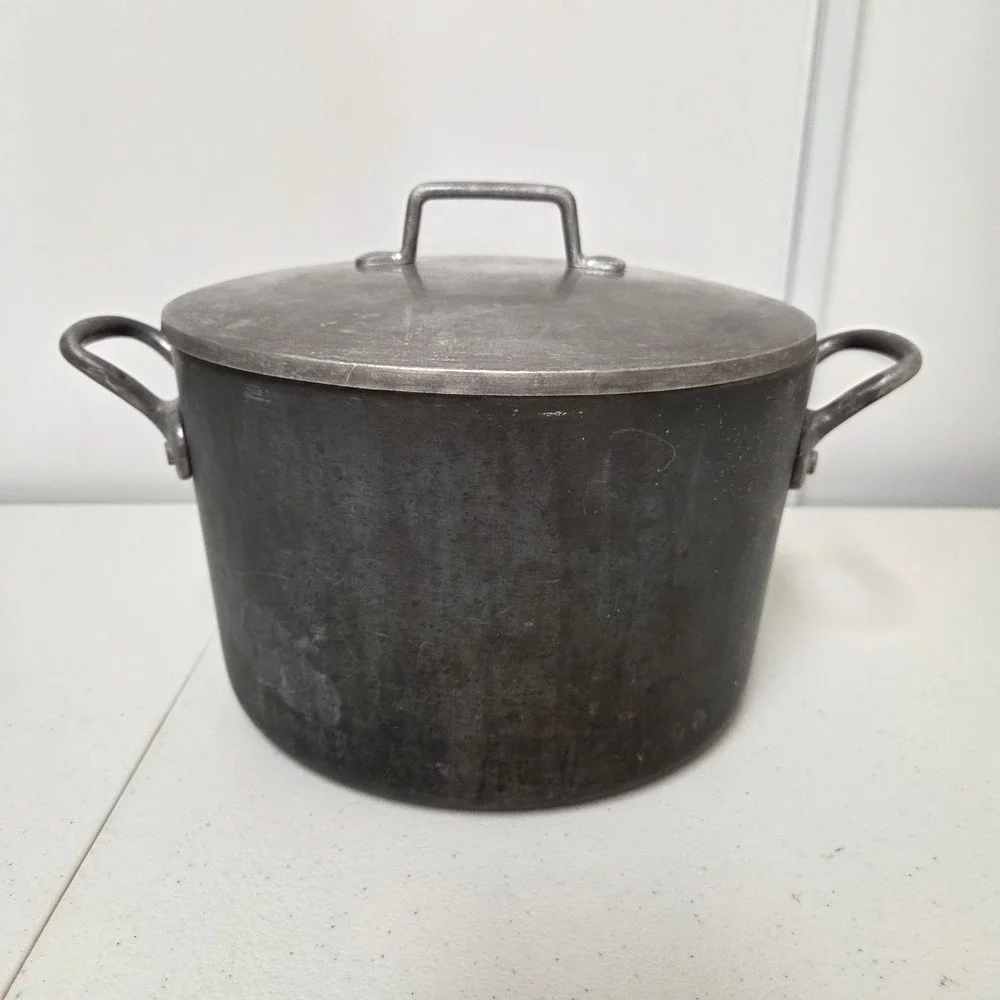 Magnalite GHC 7 Quart Stock Pot with Lid Anodized Aluminum USA Made 6.6L Gray